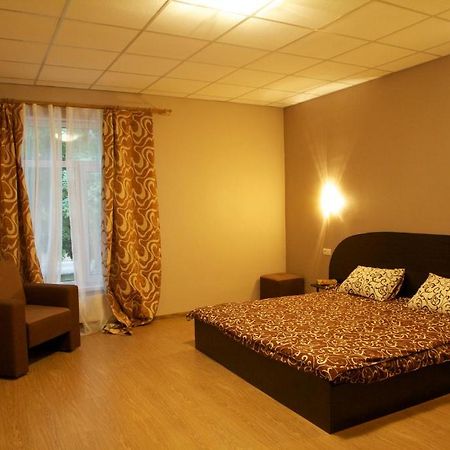 West Hotel Jarkov Habitación foto